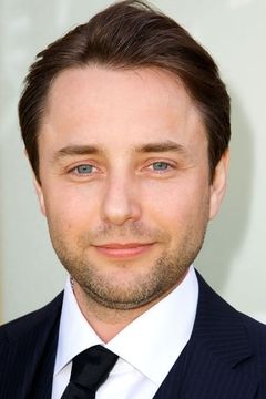 Vincent Kartheiser interpreta Ezekiel / Lasso Rodent (voice)