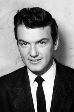 William Campbell interpreta Johnny Cool