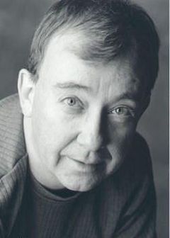 Jon Ted Wynne interpreta Mr. Jackson