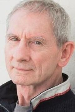 Patrick Romer interpreta Pilot