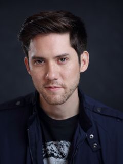 Ryan Irving interpreta Thomas