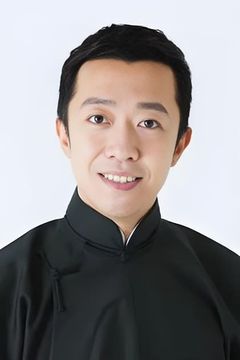 Li Jing interpreta Junior Dumb