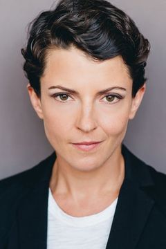 Chala Hunter interpreta AICE Voice (voice)