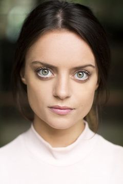 Rebecca Harrod interpreta Ashley