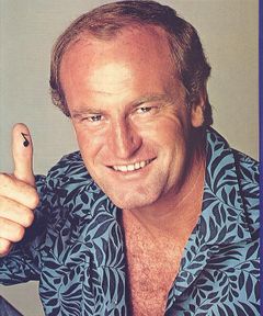 Peter Allen interpreta Geezum - Member of Jabba's Gang (uncredited)