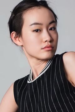 Aileen Wu interpreta Navarro