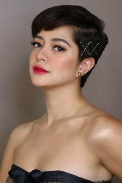 Sue Anna Ramirez interpreta Driana