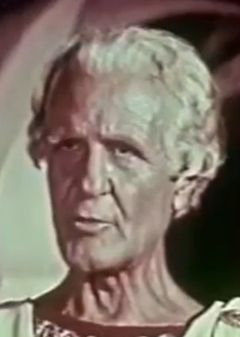 Nando Tamberlani interpreta Don Innocenzo