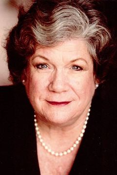 Lauri Johnson interpreta Mrs. Hickson
