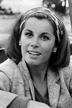 Stefanie Powers interpreta Nicole Harris