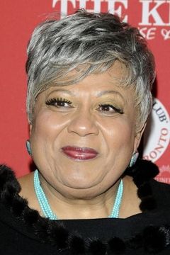 Jackie Richardson interpreta Large Woman
