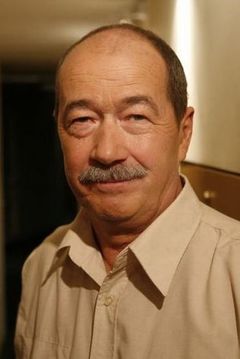 Jean Sarrus interpreta Jean