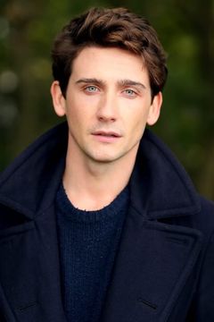 River Hawkins interpreta Gryffindor Student (uncredited)