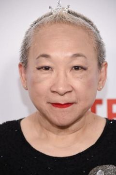 Lori Tan Chinn interpreta Auntie Chen (voice)