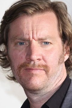 Magnus Krepper interpreta Harry Levin