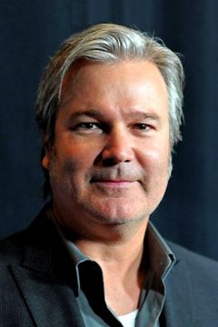 Gore Verbinski interpreta Sergeant Turley / Crevice / Slim / Lupe (voice)