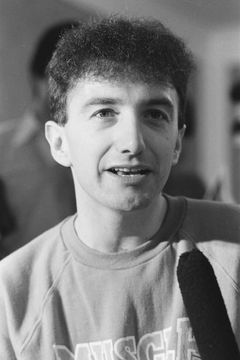John Deacon interpreta Himself
