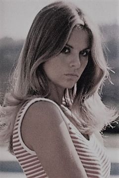 Silvia Dionisio interpreta Collettina