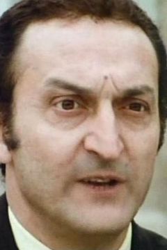 Jean Luisi interpreta Un détenu