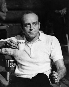 Hermes Pan interpreta Choreographer at Dress Rehearsal (uncredited)
