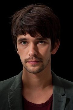 Ben Whishaw interpreta Paddington Brown (voice)