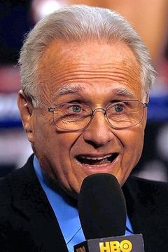 Larry Merchant interpreta Vegas Commentator