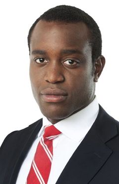 Gamal Fahnbulleh interpreta News Reporter