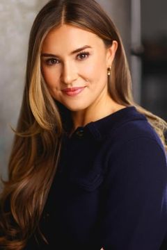 Suzanne Pereira interpreta Sara