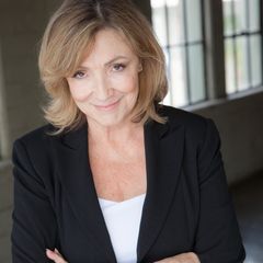 Katie Mitchell interpreta Kelley