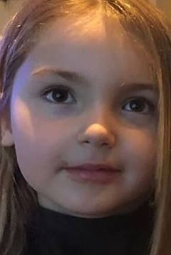 Alma Varsano interpreta Snowball Girl