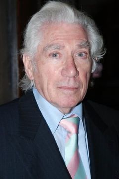 Frank Finlay interpreta Nino Rolfe