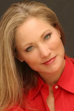 Shari Shattuck interpreta Stewardess