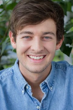 Harrison Stone interpreta Redneck #3