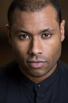 Vincent Jerome interpreta US Army Tech