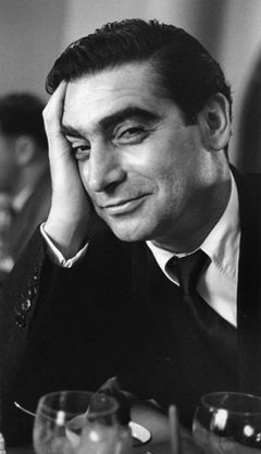 Robert Capa interpreta Self (archive footage) (uncredited)