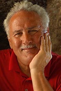 James A. Baffico interpreta Bosko