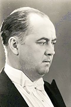 Charles Coleman interpreta Archie Duross