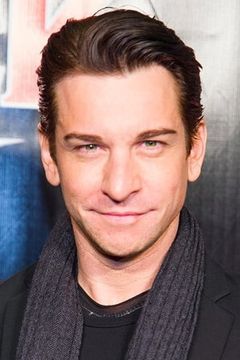 Andy Karl interpreta Caleb
