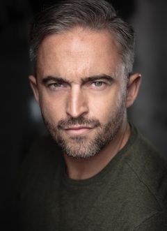 Gavin Brocker interpreta Clipper