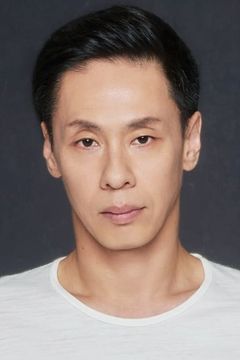 Koji Ohkura interpreta Kagachi (voice)