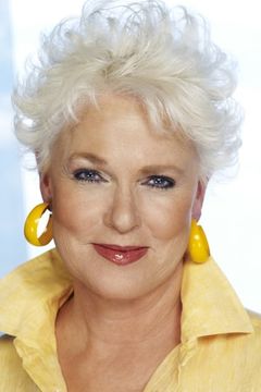 Sharon Gless interpreta Chris MacNeil