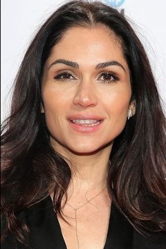 Lela Loren interpreta Vanessa