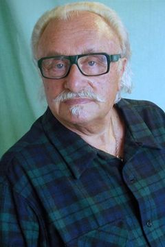 Karl-Heinz Teuber interpreta German Passenger