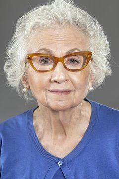 Barbara Singer interpreta Old Woman in Store