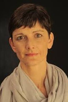 Caroline Midgley interpreta One Ear