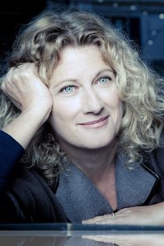 Angela Finocchiaro interpreta Maria