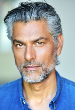 Moose Ali Khan interpreta Oscar - Diner Guest (uncredited)
