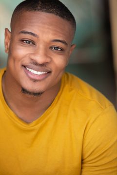 Dontez James interpreta Corpse (uncredited)