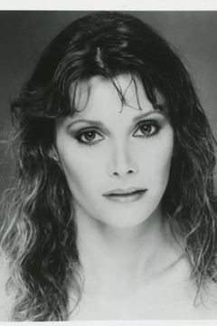 Pamela Susan Shoop interpreta Karen