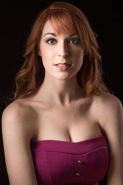 Lisa Foiles interpreta Lisa (uncredited)